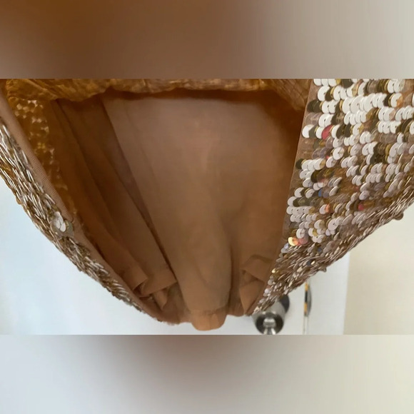 NWT Alice + Olivia Sequins Long Sleeve Mini Dress Gold Champagne Size 6 - Picture 11 of 13